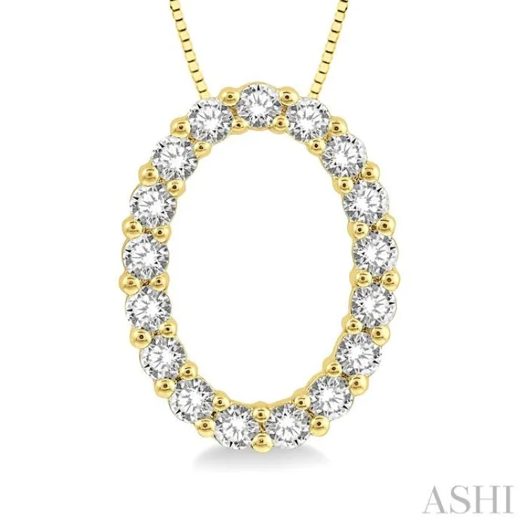 1/4 Ctw Oval Shape Window Round Cut Diamond Pendant With Chain in 14K Yellow Gold