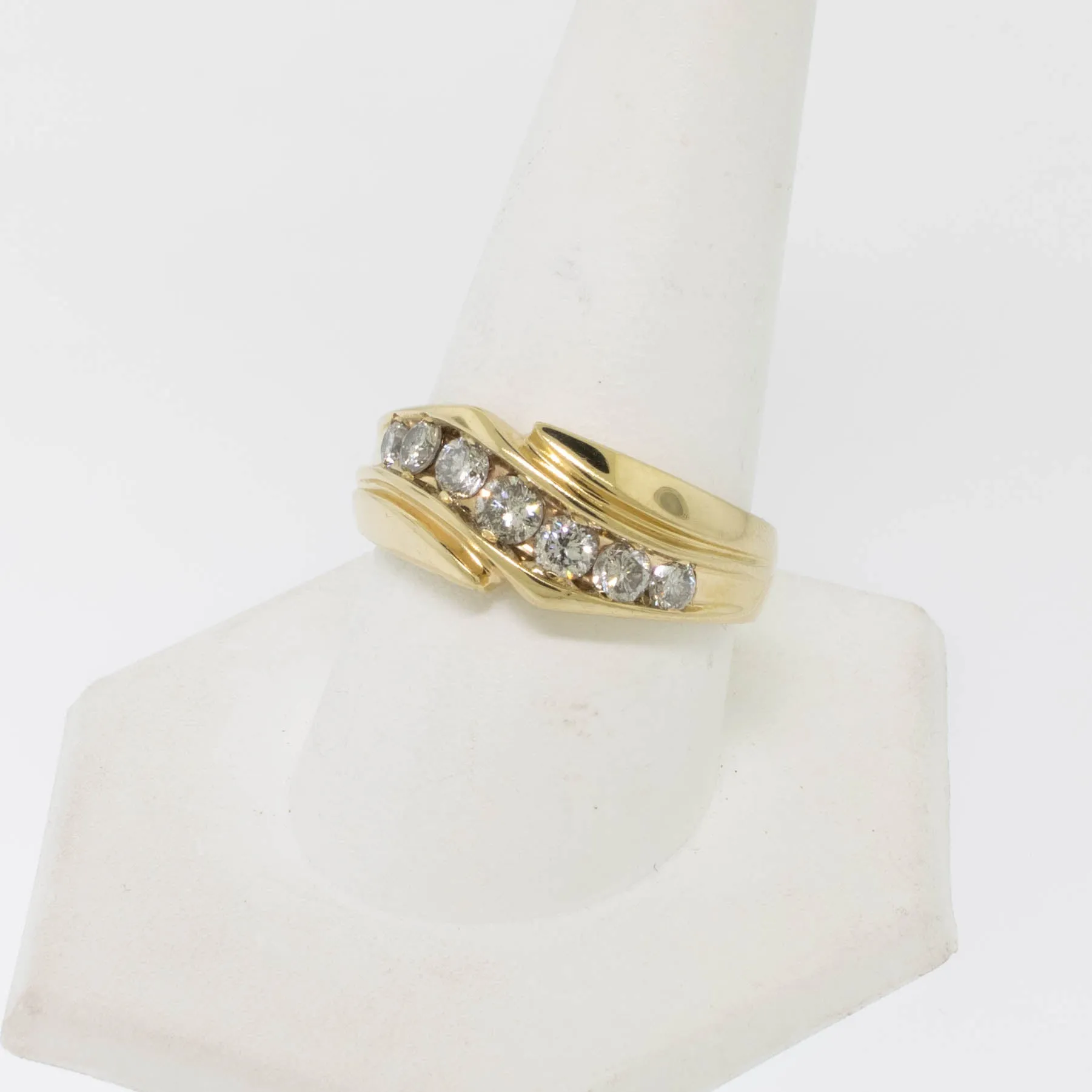 14K Yellow Gold Diamond Band 7 Diamonds 1 CTTW (I-I2) Sz 9-7/8 (Estate Jewelry)