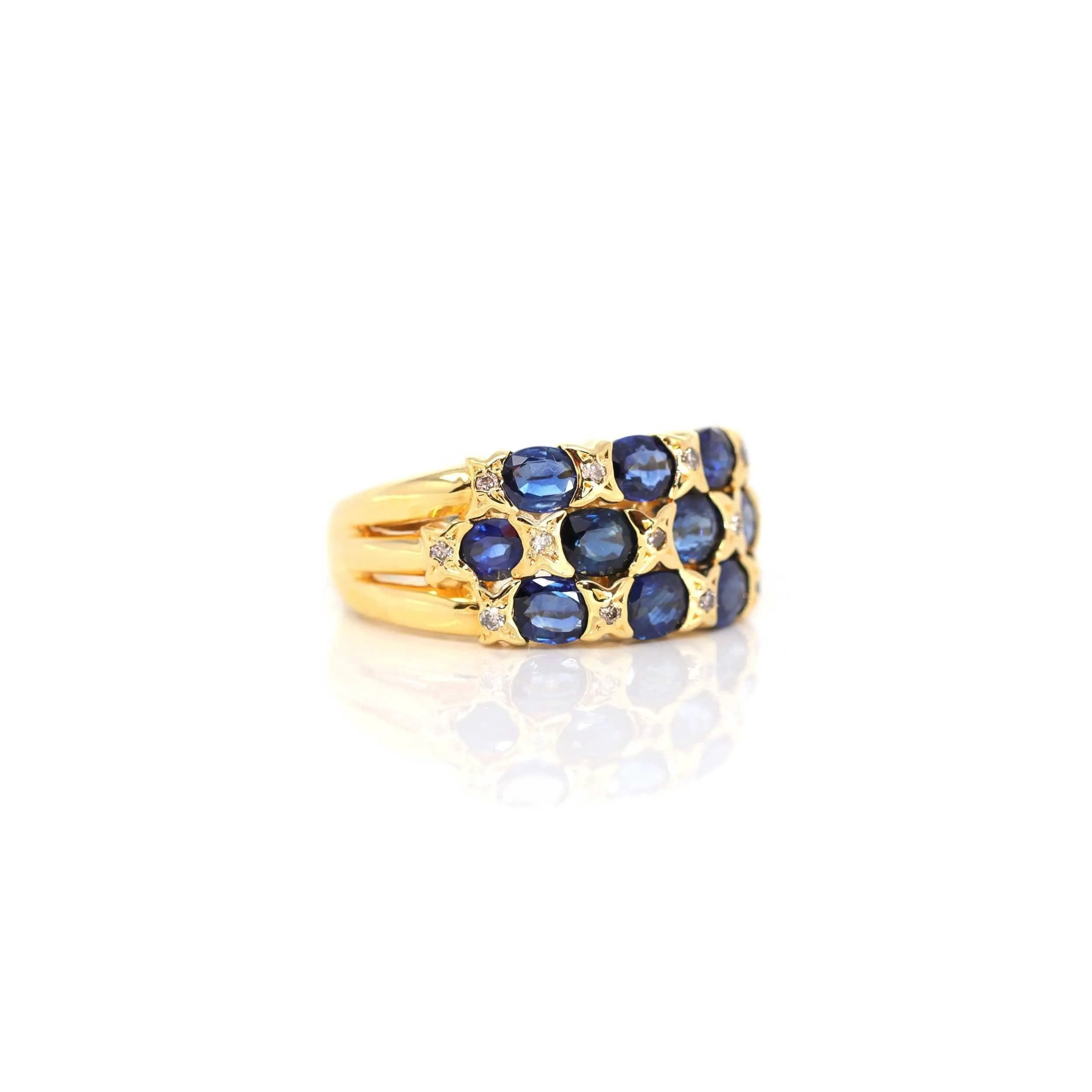 18k Yellow Gold Natural Blue Sapphire Ring with Diamonds