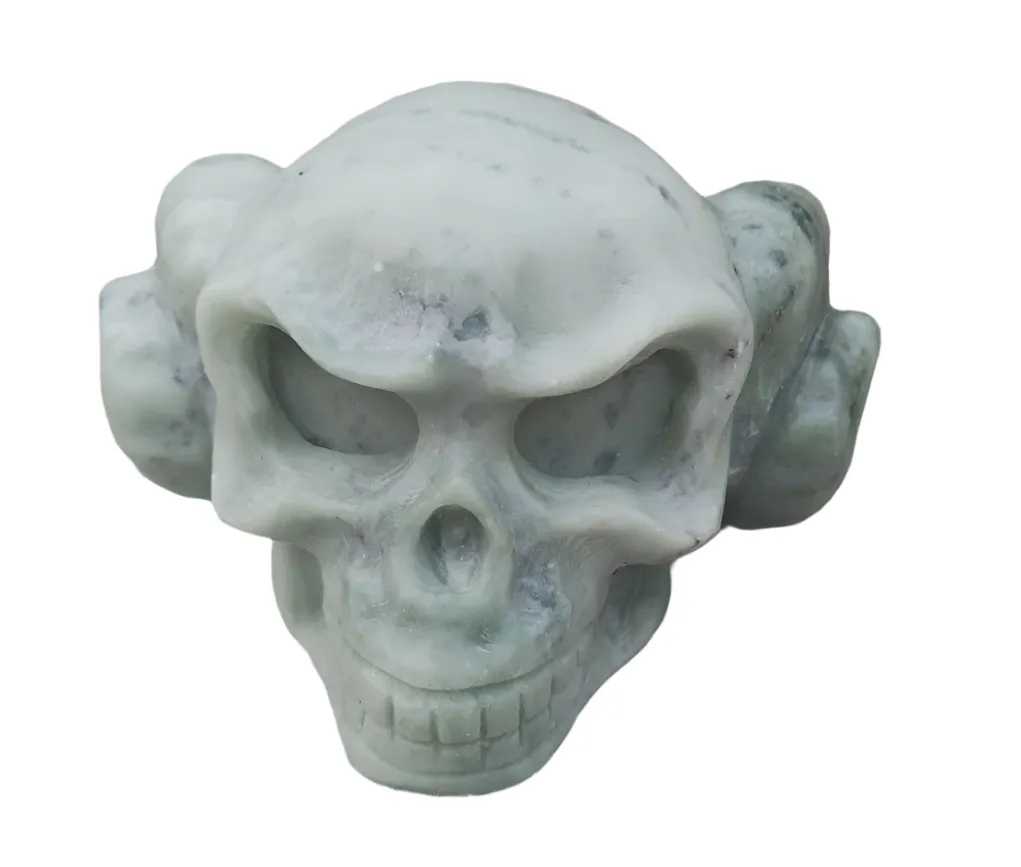 666G Jade Crystal Horned Skull