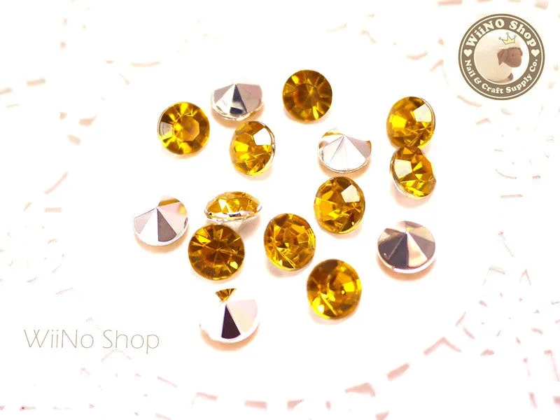 8mm Yellow Topaz Round Diamond Style 3D Point Back Acrylic Rhinestone - 15 pcs