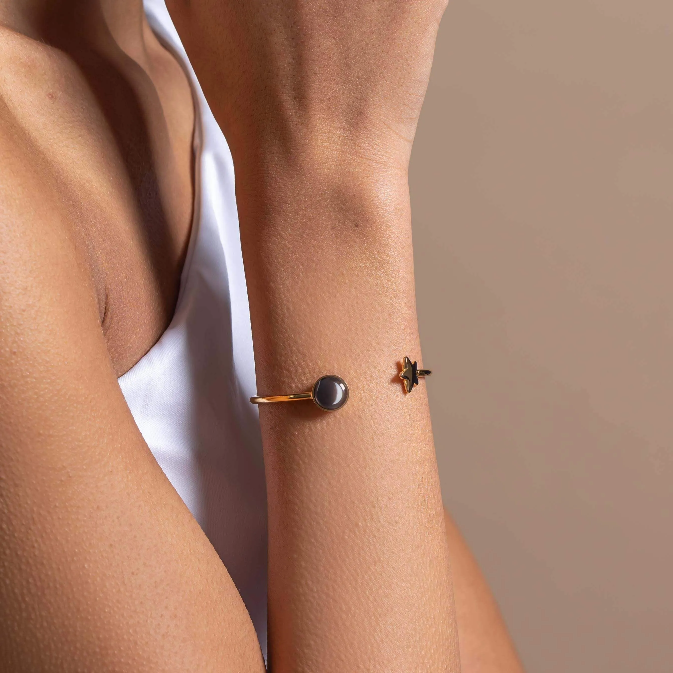 Crépuscule Cuff In Gold