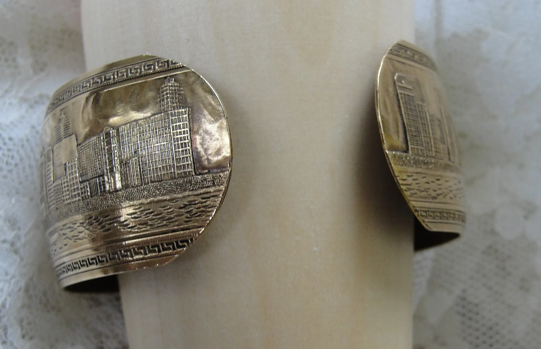 FABULOUS Art Deco Chicago Worlds Fair 1933 Cuff Bracelet,Deco Engraved Skyline, Zeppelins Blimps, A  Century of Progress Souvenir,Collectible