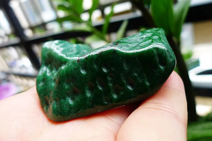 Natural Jade Rough Jadeite Raw (120g,6X5.3X2.1cm)