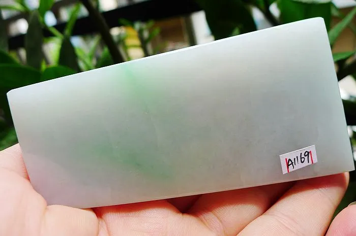 Natural Jade Rough Jadeite Raw (202g,9.6X4.9X1.6cm)