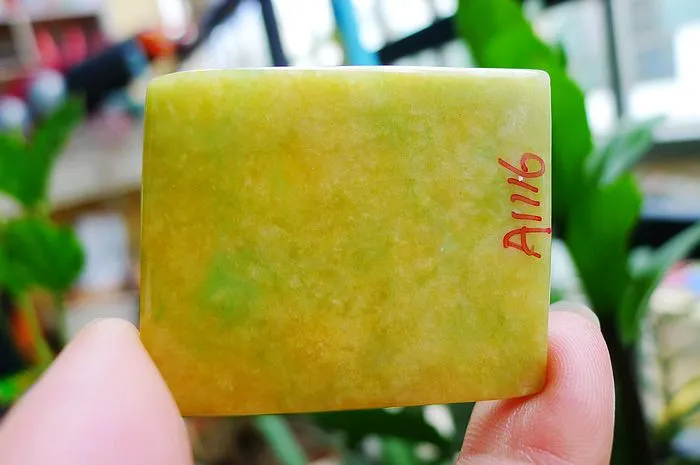 Natural Jade Rough Jadeite Raw (26g,4.4X3.7X0.51cm)