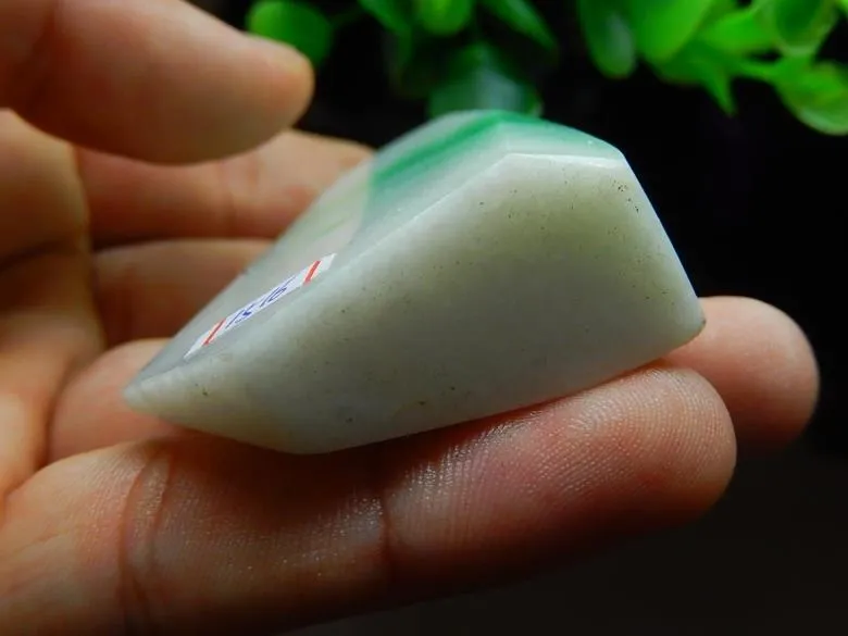 Natural Jade Rough Jadeite Raw (75g, 70X43X17mm)