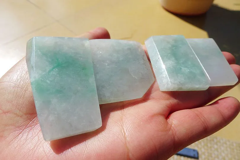 Natural Jade Rough Jadeite Raw 82g