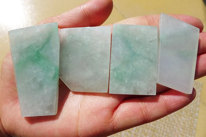 Natural Jade Rough Jadeite Raw 82g