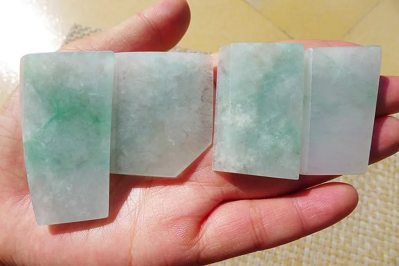 Natural Jade Rough Jadeite Raw 82g