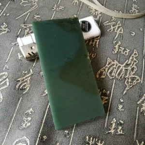 Natural Kunlun Jade Rough Nephrite Raw (130g, 92X43X11mm)