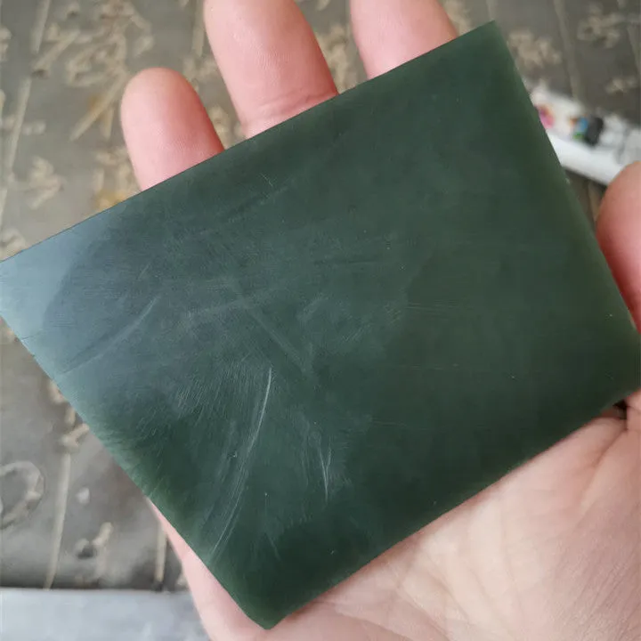 Natural Kunlun Jade Rough Nephrite Raw (146g, 7X6X1.1X0.5cm)