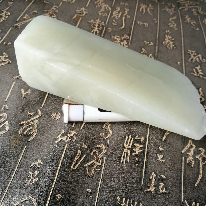 Natural Kunlun Jade Rough Nephrite Raw (399g, 13X4X3.5cm)