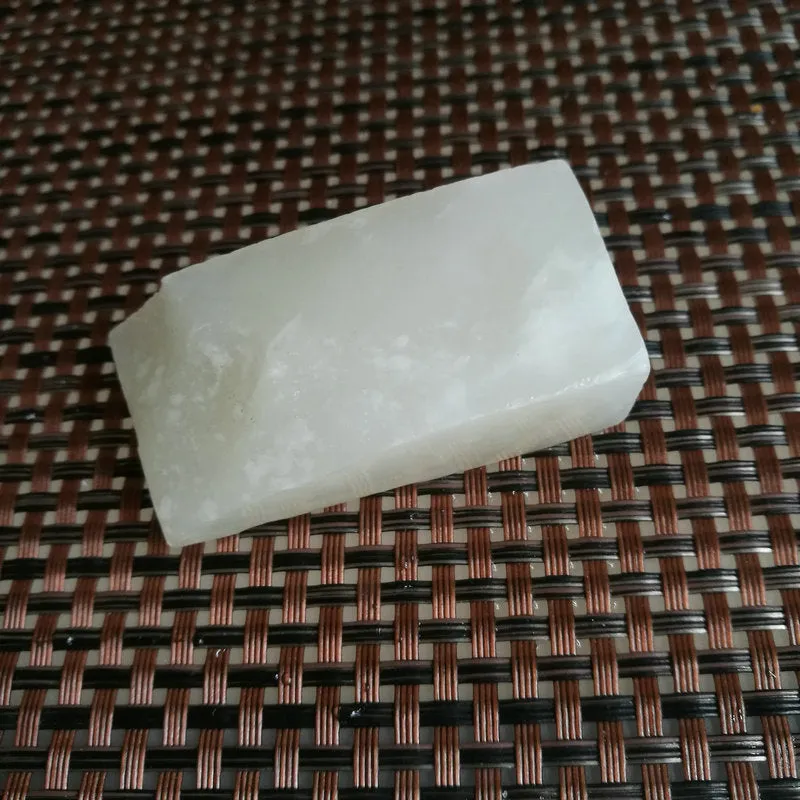 Natural Kunlun Jade Rough Nephrite Raw (68g, 5.4X2.5X1.6cm)