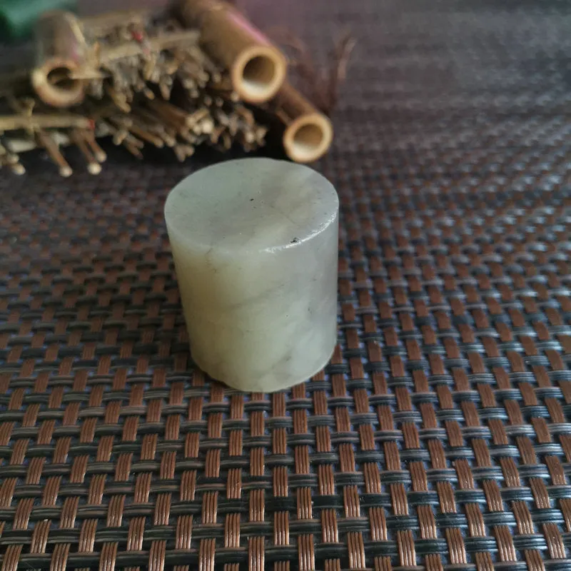 Natural Kunlun Jade Rough Nephrite Raw (81g,3.5X3.2cm)