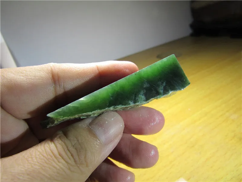 Natural Siberian Jade Rough Russia nephrite Raw (30.78g, 62X17X15mm)