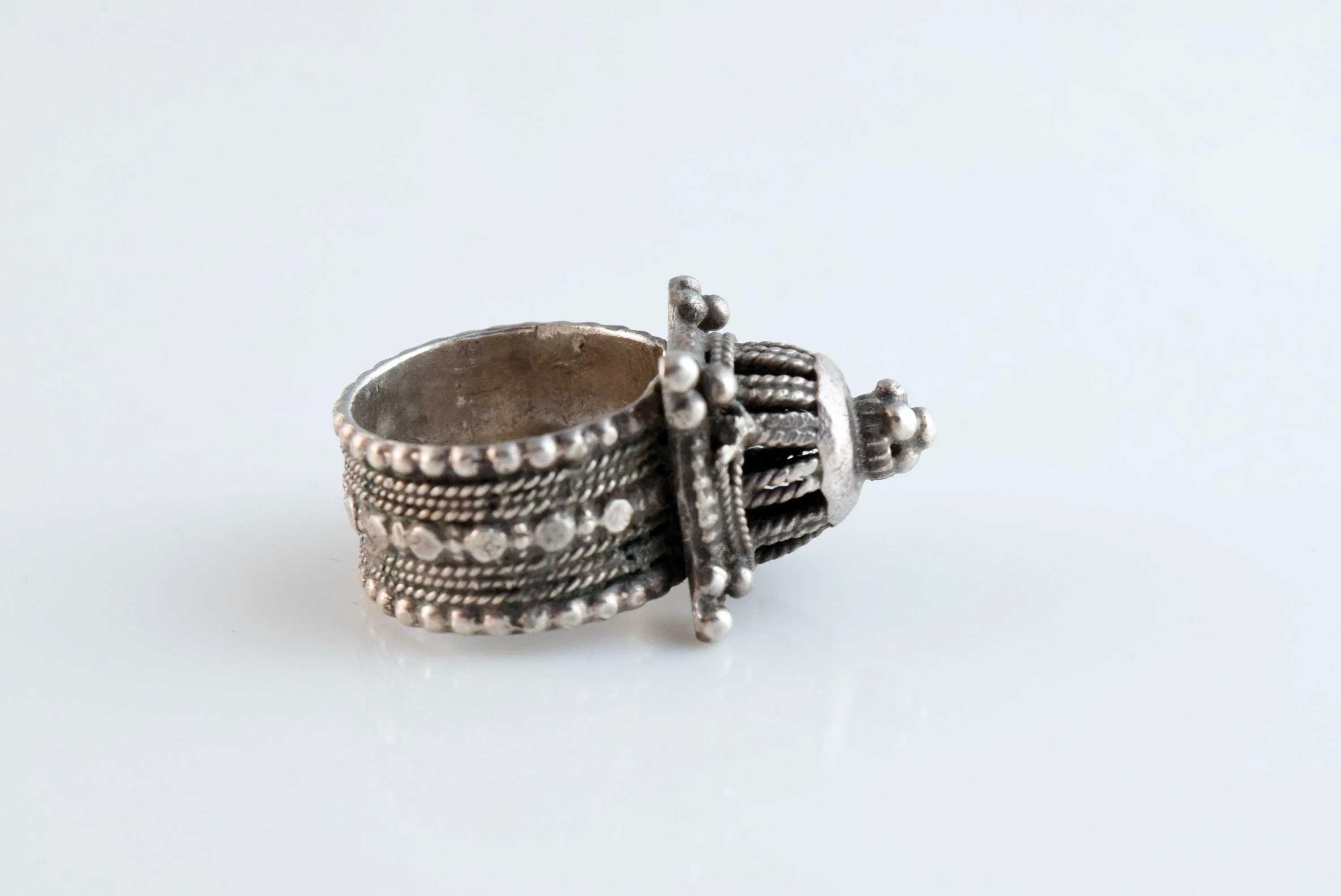 Rare Vintage Silver Omani  Ring