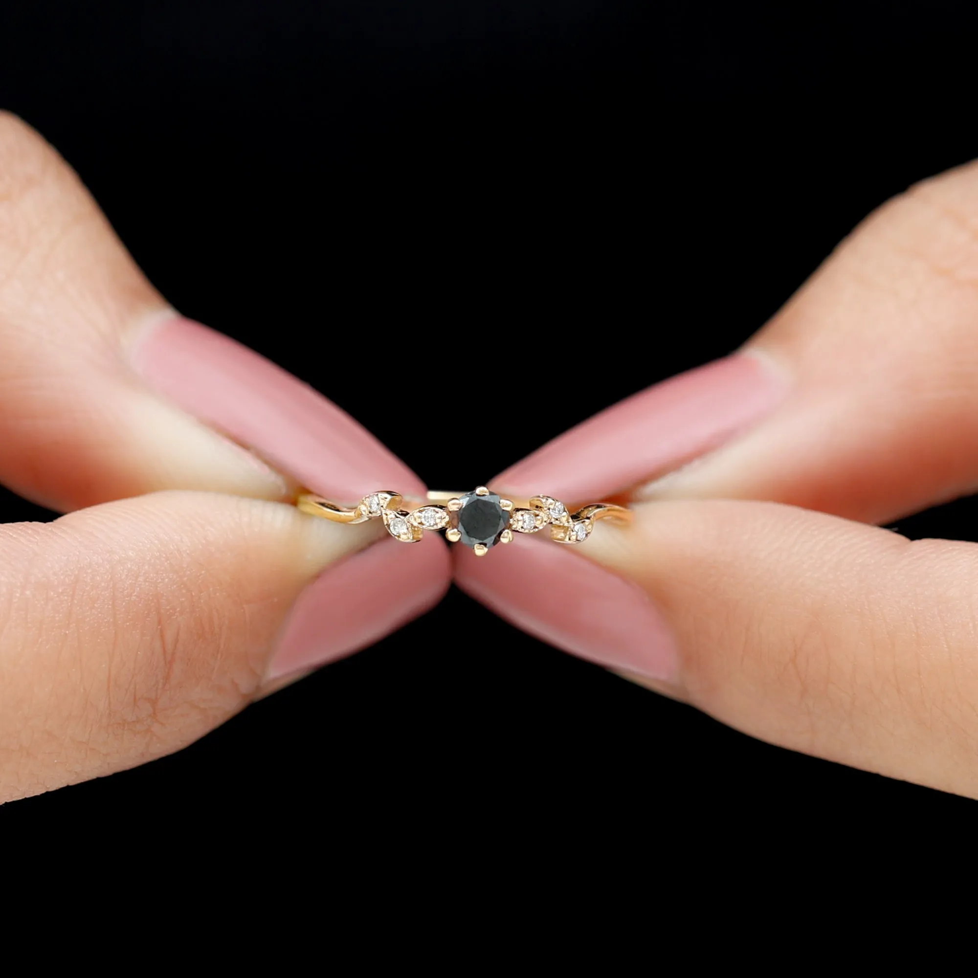 Round Black Spinel Minimal Leaf Promise Ring with Diamond in Gold