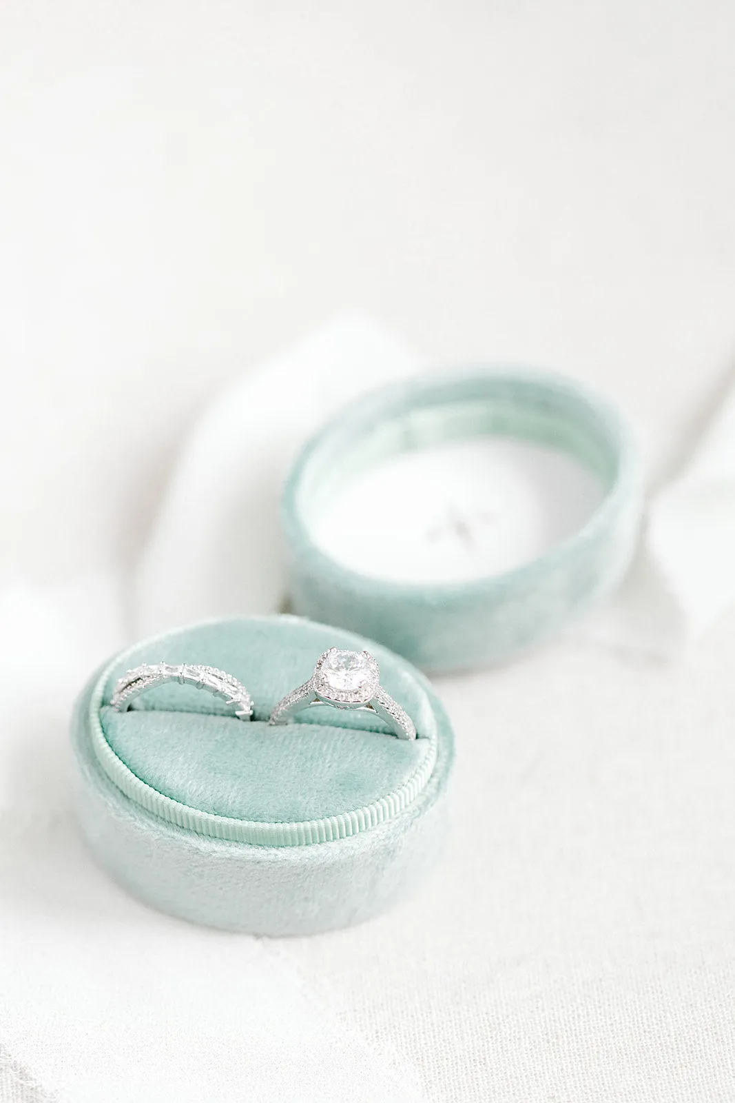 Sage Green Velvet Horizontal Oval Ring Box