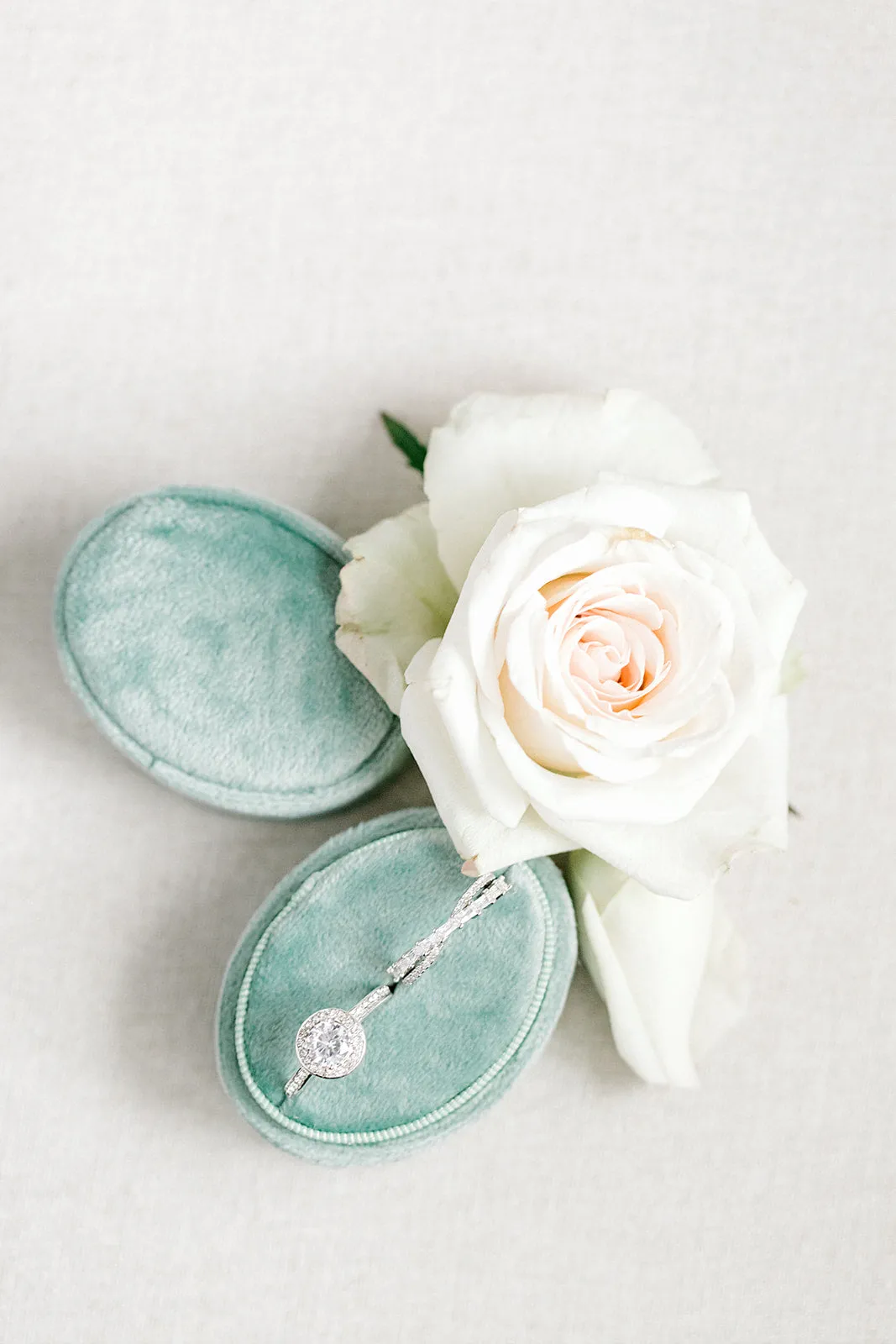 Sage Green Velvet Horizontal Oval Ring Box