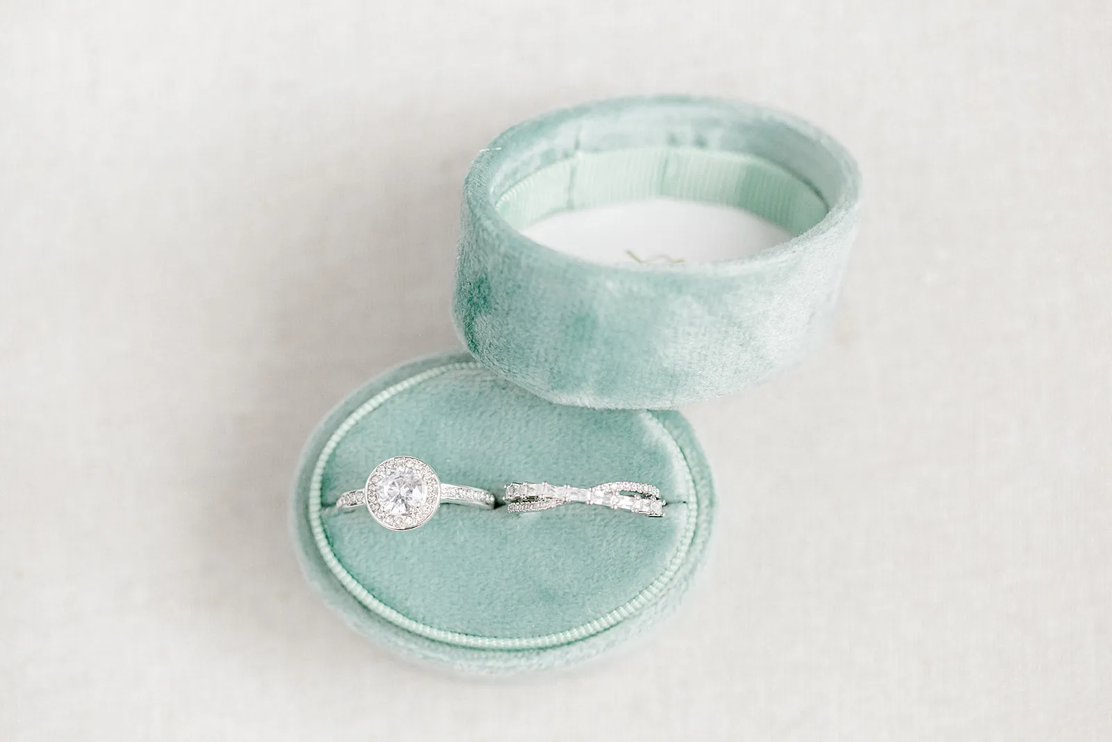 Sage Green Velvet Horizontal Oval Ring Box