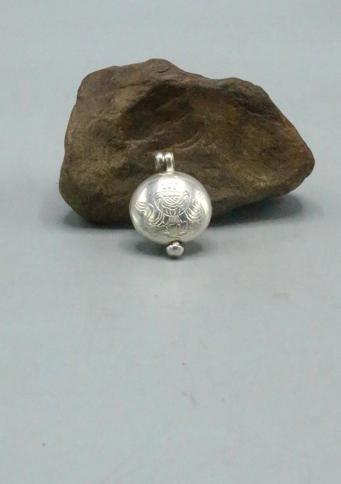 Sterling Silver Chatraratna (Jewelled Parasol) Carving Ghau Pendant