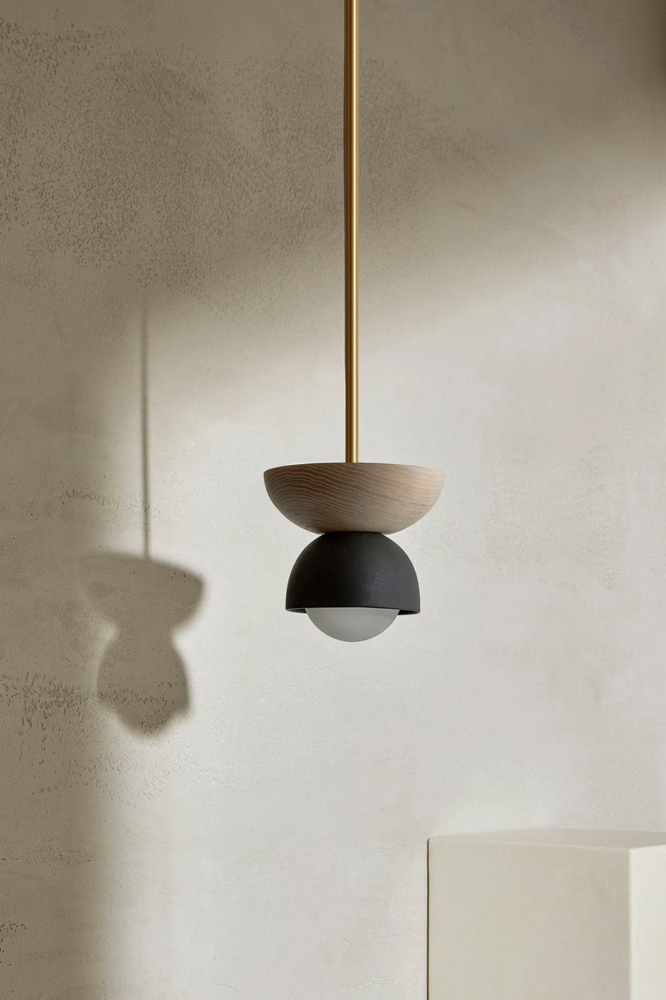 Terra 00 Pendant Light - Solid Rod