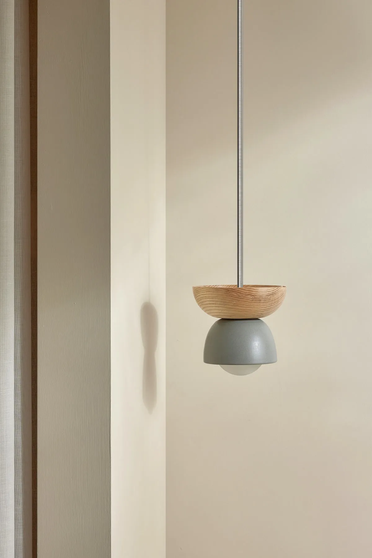 Terra 00 Pendant Light - Solid Rod