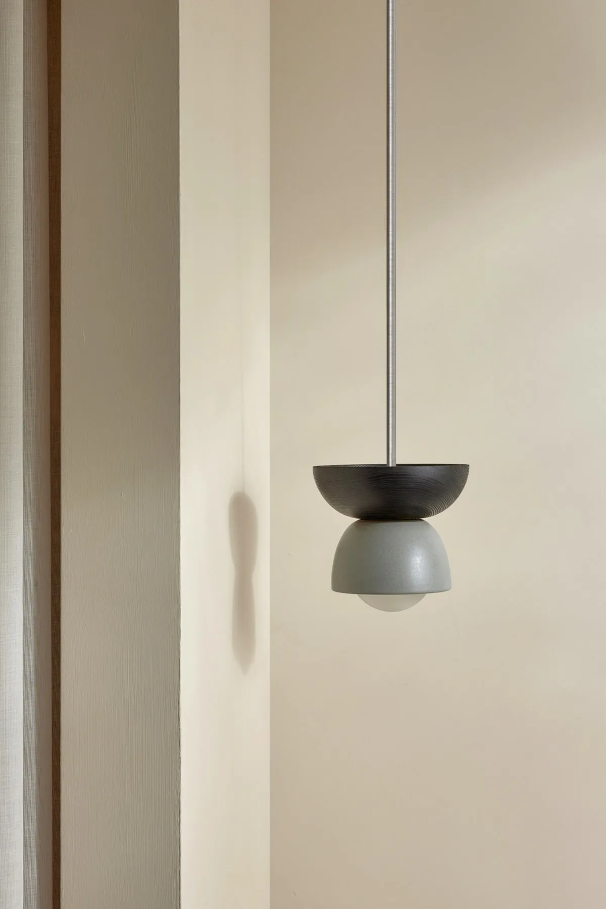 Terra 00 Pendant Light - Solid Rod