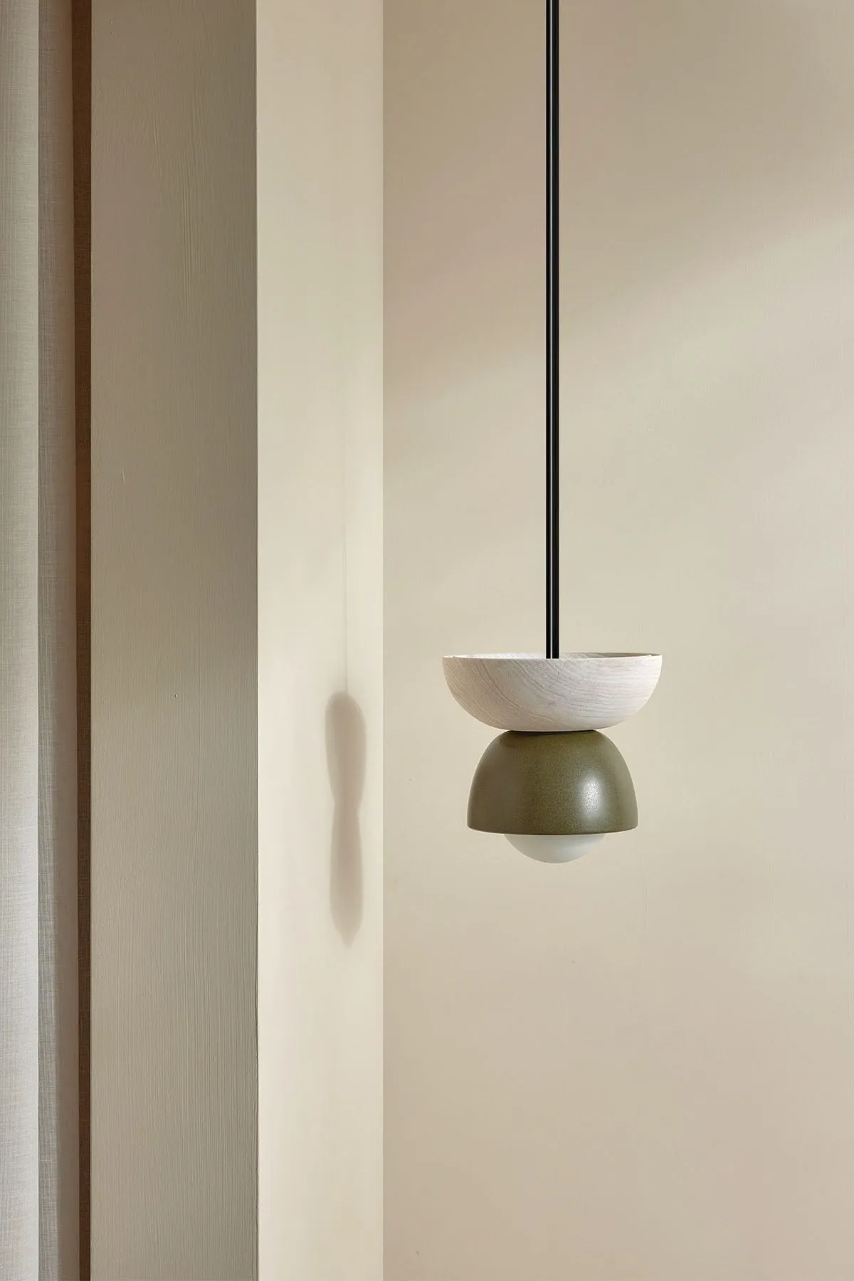 Terra 00 Pendant Light - Solid Rod