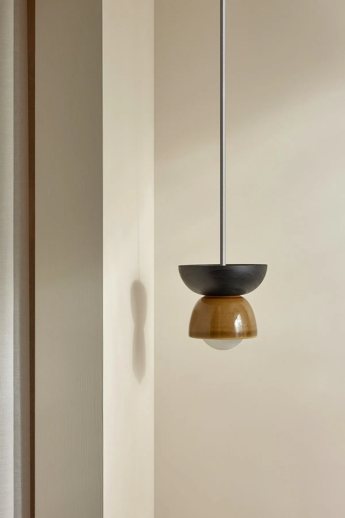 Terra 00 Pendant Light - Solid Rod