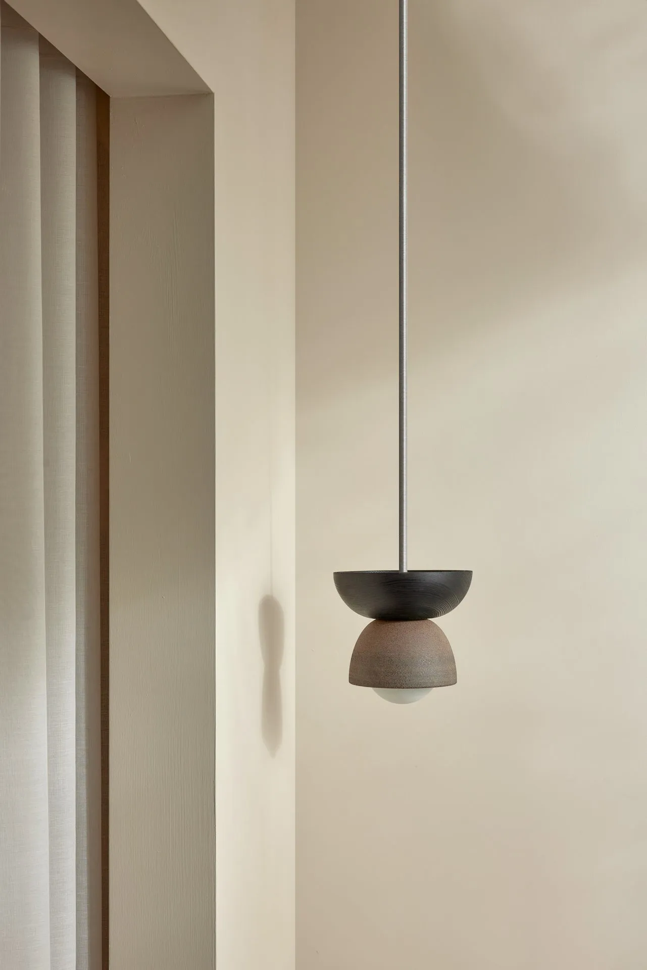 Terra 00 Pendant Light - Solid Rod