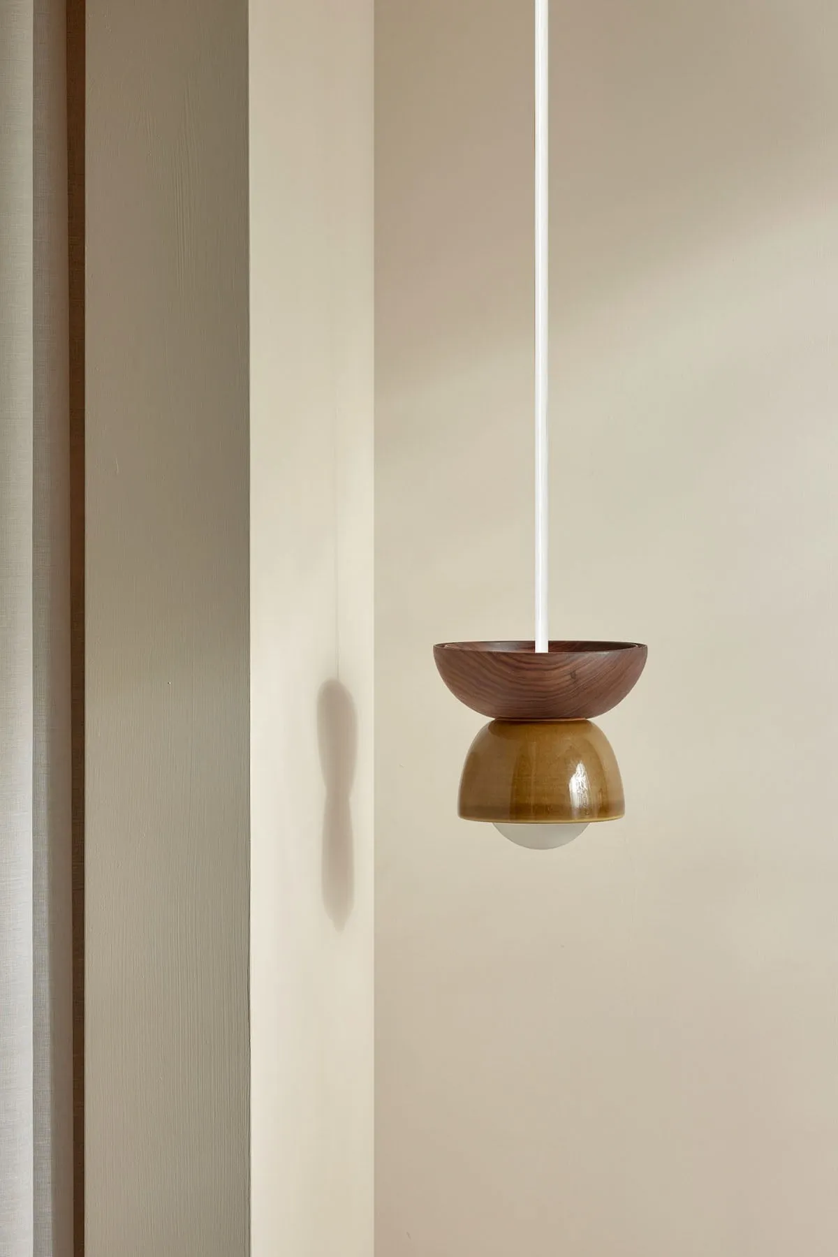 Terra 00 Pendant Light - Solid Rod