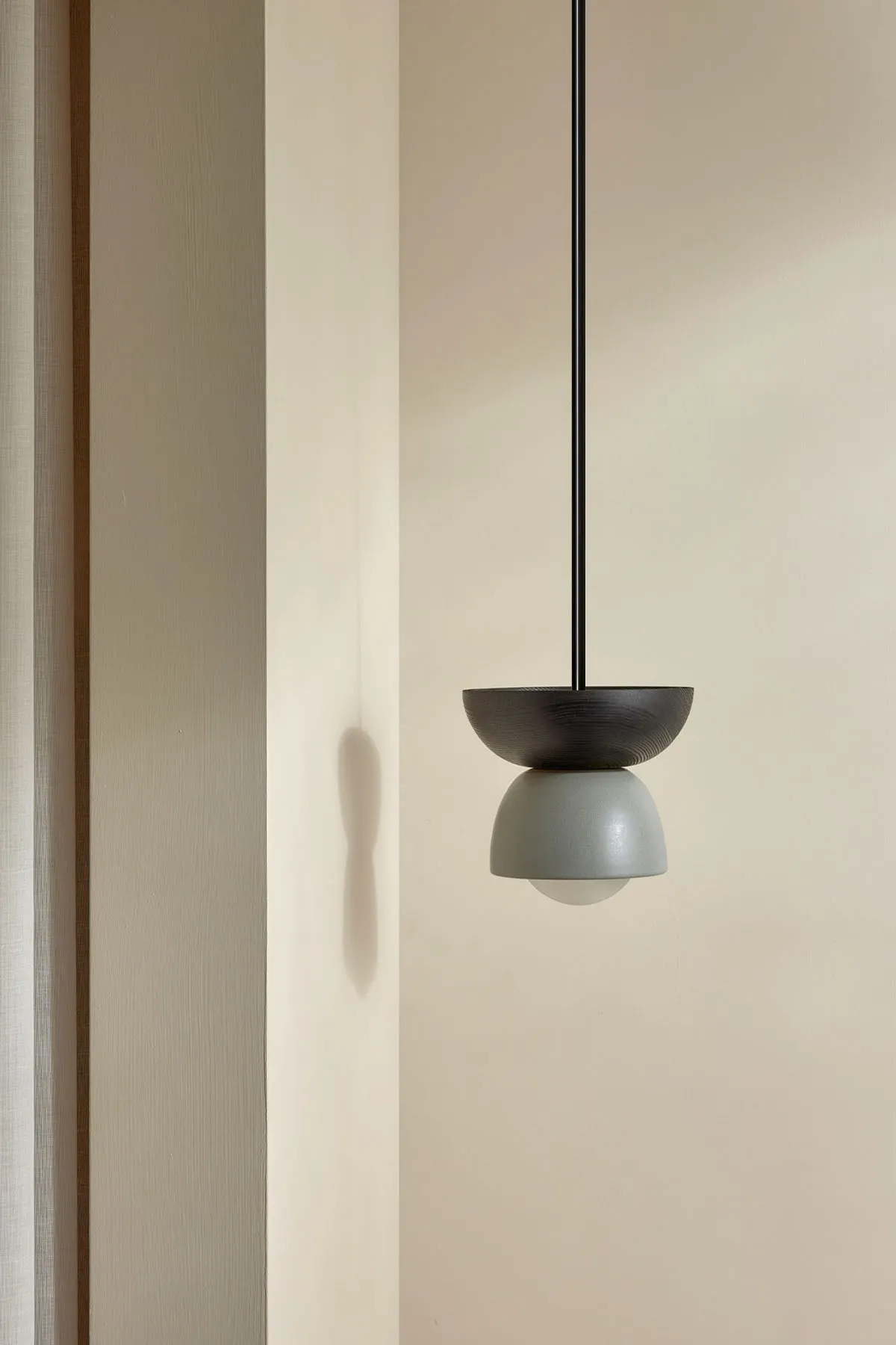 Terra 00 Pendant Light - Solid Rod