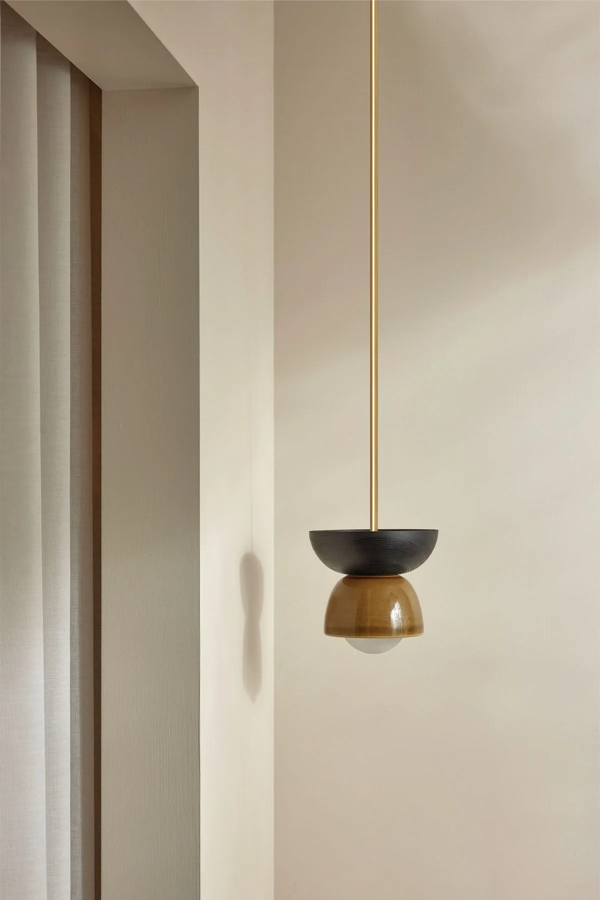 Terra 00 Pendant Light - Solid Rod