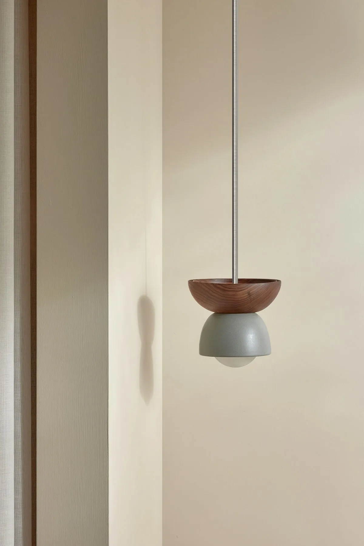 Terra 00 Pendant Light - Solid Rod