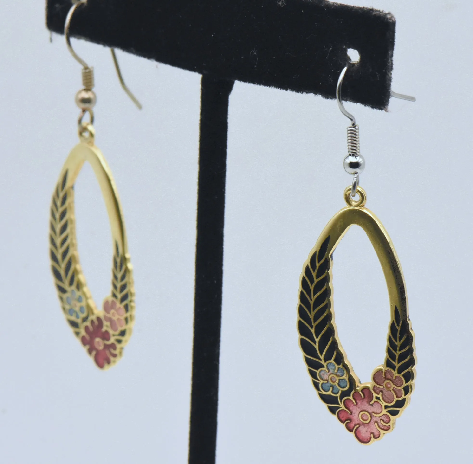 Vintage Gold Tone and Enamel Floral Dangle Earrings