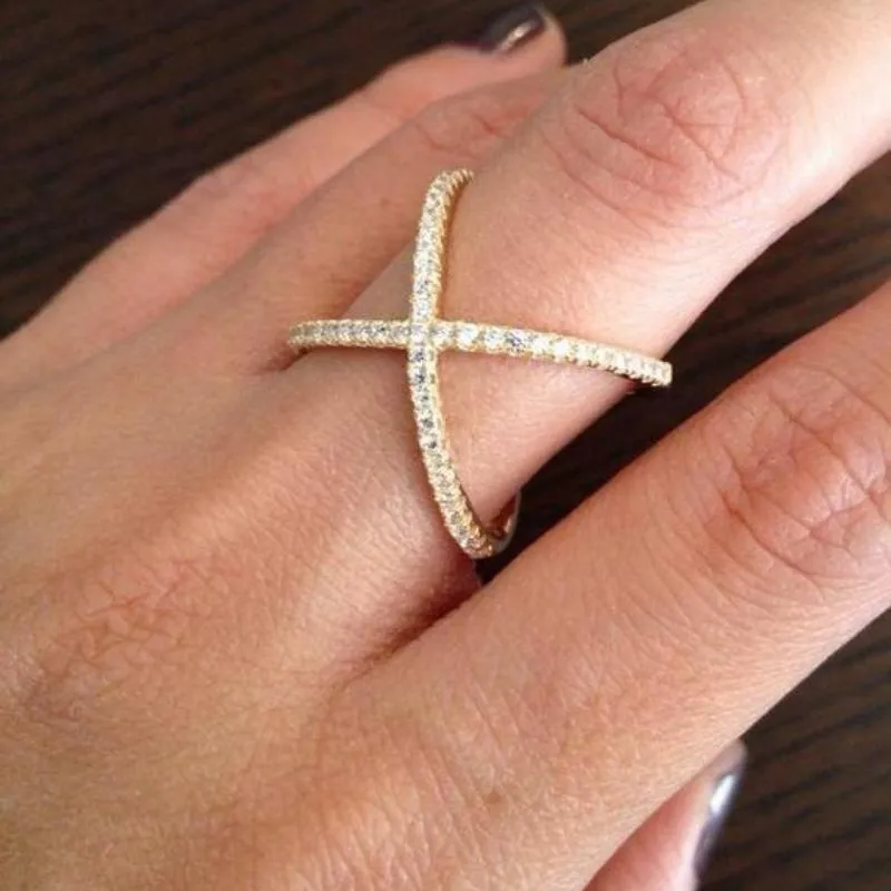 Zircon Filled Criss Cross Ring